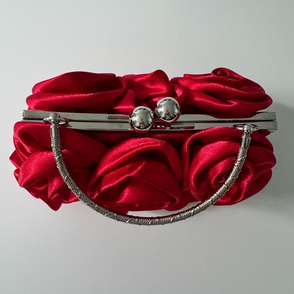 Gorgeous Satin Red Rose Evening Bag with Silver Hardware - Picture 3 of 11